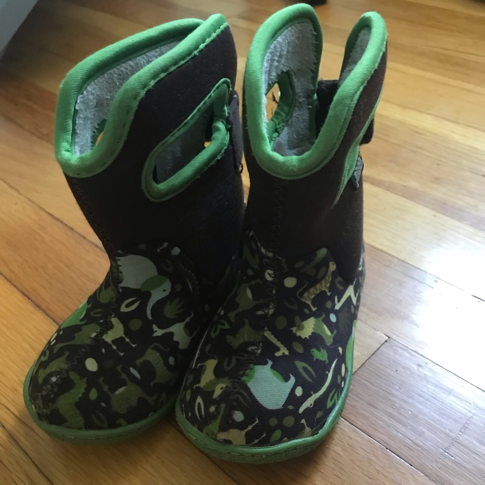 Toddler Size 7 Bogs